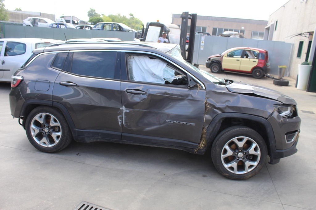 JEEP COMPASS 2.0 D 4X4 103KW AUT 5P (2018) RICAMBI IN MAGAZZINO