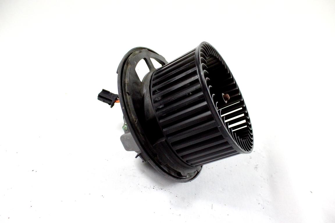 64116933663 MOTORINO VENTOLA VENTILAZIONE ABITACOLO BMW SERIE 3 318 D E91 SW 2.0 D 105KW 6M 5P (2011) RICAMBIO USATO CZ116360-0372