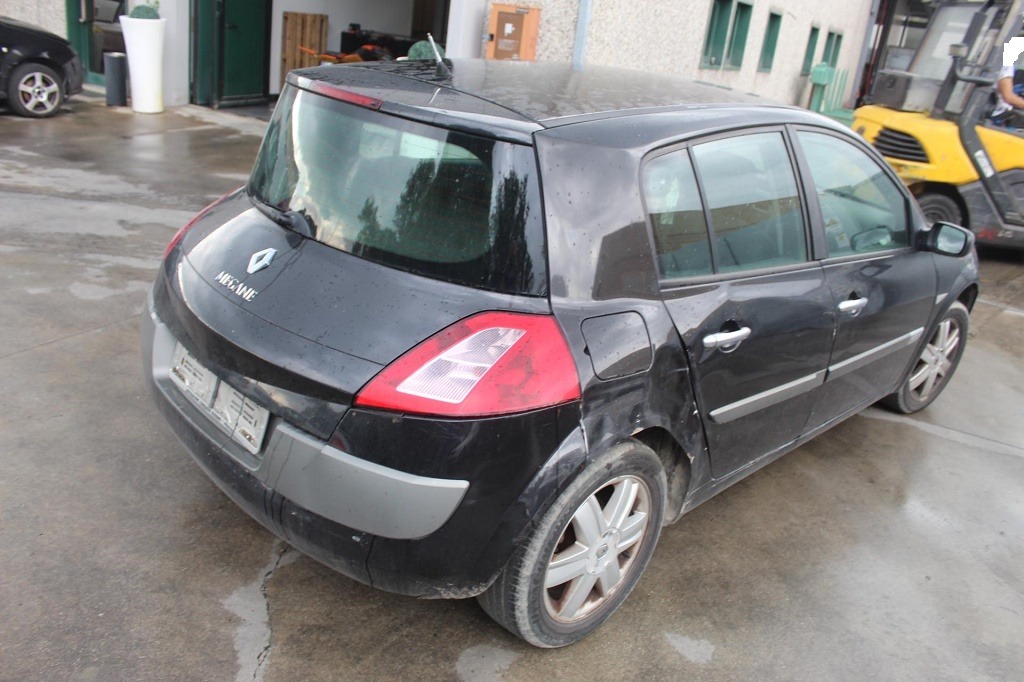 RENAULT MEGANE 1.5 D 60KW 5M 5P (2003) RICAMBI IN MAGAZZINO