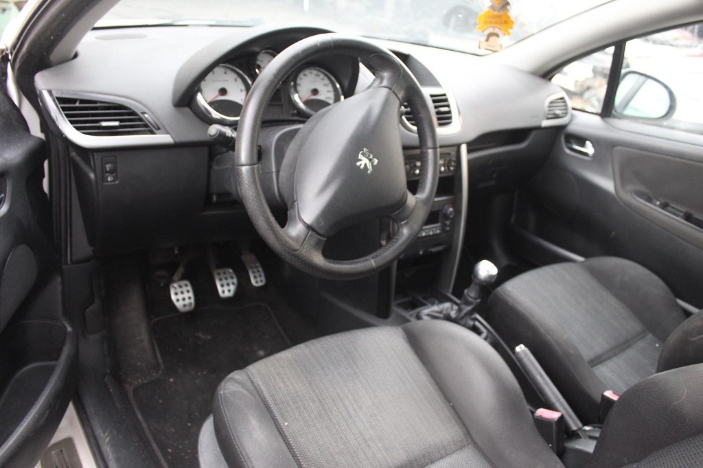 PEUGEOT 207 CC 1.6 B 88KW 6M 2P (2010) RICAMBI IN MAGAZZINO