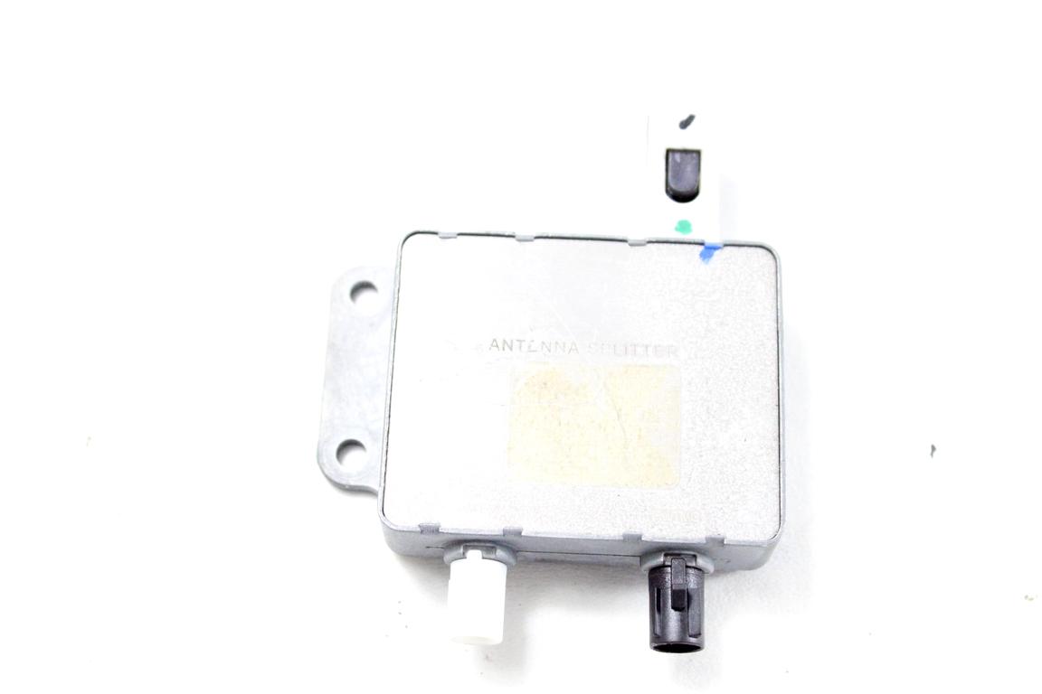 A4638203789 ANTENNA SPLITTER MERCEDES CLASSE C 180 W204 SW 2.2 D 88KW AUT 5P (2013) RICAMBIO USATO