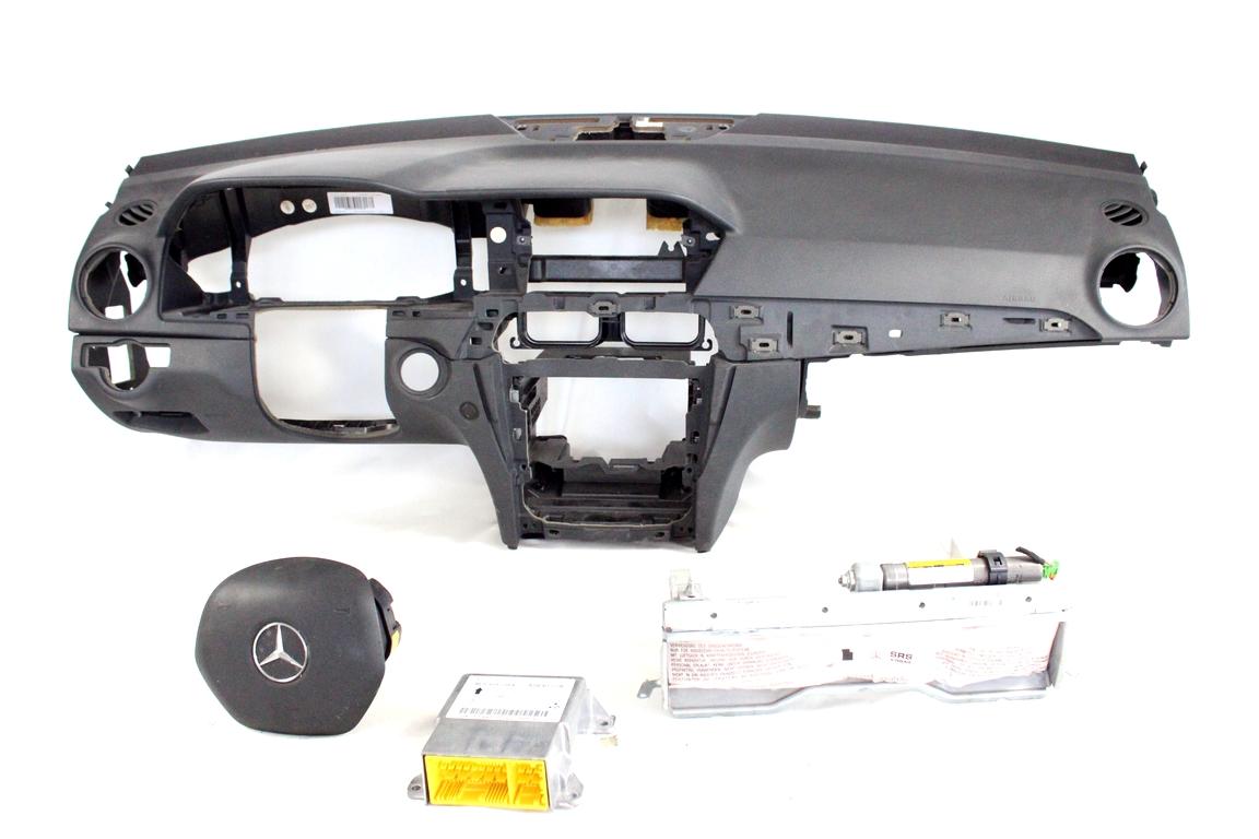 A2049012704 KIT AIRBAG MERCEDES CLASSE C 180 W204 SW 2.2 D 88KW AUT 5P (2013) RICAMBIO USATO CON CENTRALINA AIRBAG, AIRBAG VOLANTE GUIDATORE, AIRBAG PASSEGGERO, AIRBAG GINOCCHIA, CRUSCOTTO 24686031029116 2078603902 2048601902