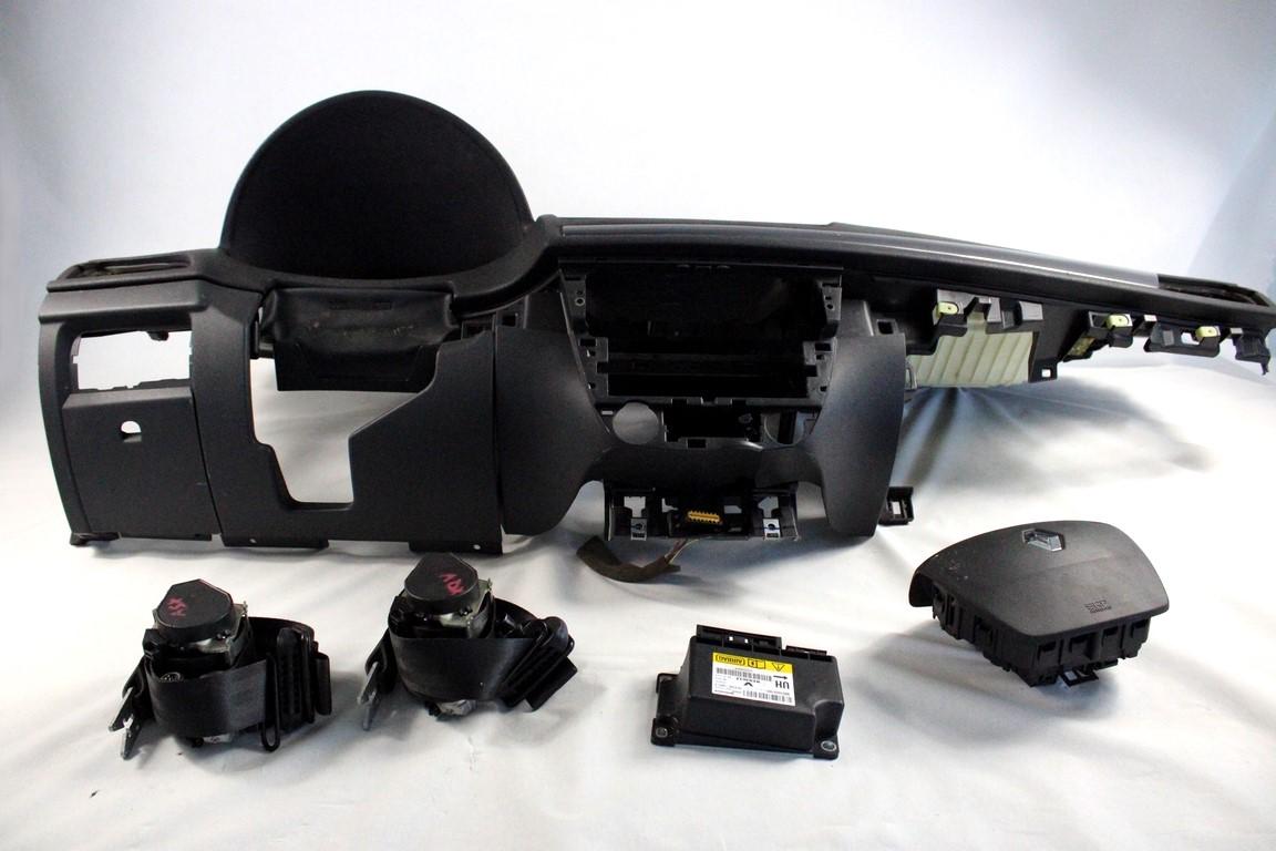 985105478R KIT AIRBAG RENAULT MEGANE 3 SW 1.5 D 70KW 6M 5P (2015) RICAMBIO USATO CON CENTRALINA AIRBAG, ARIABAG VOLANTE GUIDATORE, AIRBAG PASSEGGERO, CRUSCOTTO 985100007R 985153681R