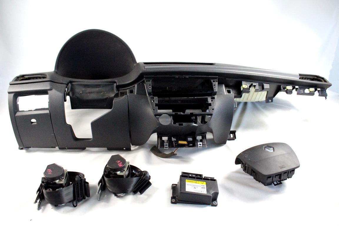 985105478R KIT AIRBAG RENAULT MEGANE 3 SW 1.5 D 70KW 6M 5P (2015) RICAMBIO USATO CON CENTRALINA AIRBAG, ARIABAG VOLANTE GUIDATORE, AIRBAG PASSEGGERO, CRUSCOTTO 985100007R 985153681R