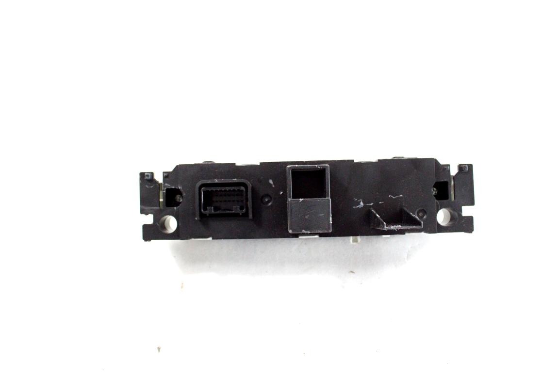 83950-52160 DISPLAY INDICATORE SEGNALAZIONE CINTURE DI SICUREZZA SUBARU TREZIA 1.4 D 66KW AUT 5P (2011) RICAMBIO USATO