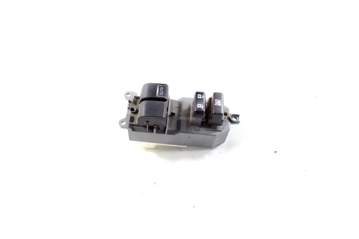 84820-52460 GRUPPO DI COMANDO ALZA-VETRI ALZA-CRISTALLI PORTA ANTERIORE SINISTRA SUBARU TREZIA 1.4 D 66KW AUT 5P (2011) RICAMBIO USATO CON INTERRUTTORE BLOCCO ALZA-VETRI ALZA-CRISTALLI, CHIUSURA APERTURA INTERNA PORTE