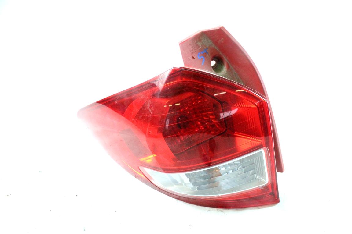 8156052610 FARO FANALE POSTERIORE SINISTRO SUBARU TREZIA 1.4 D 66KW AUT 5P (2011) RICAMBIO USATO