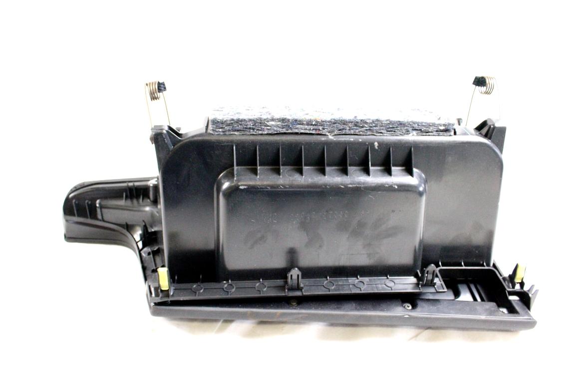 55042-52060 CASSETTO PORTAOGGETTI CRUSCOTTO SUPERIORE LATO DESTRO SUBARU TREZIA 1.4 D 66KW AUT 5P (2011) RICAMBIO USATO