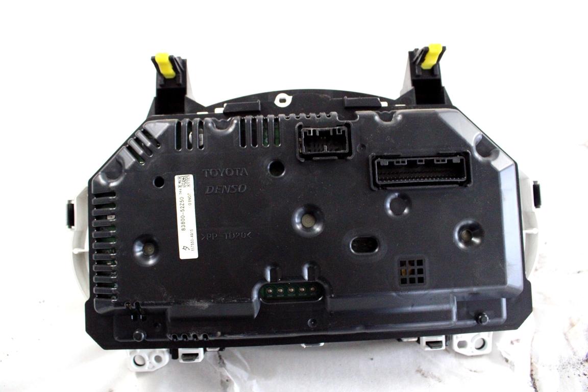 83800-52Z50 QUADRO STRUMENTI CONTACHILOMETRI SUBARU TREZIA 1.4 D 66KW AUT 5P (2011) RICAMBIO USATO