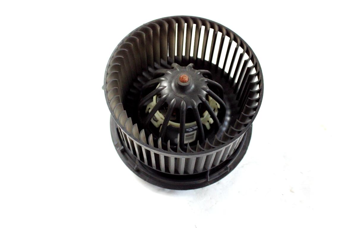 7701067982 MOTORINO VENTOLA VENTILAZIONE ABITACOLO RENAULT TWINGO 1.2 B 55KW 5M 3P (2011) RICAMBIO USATO