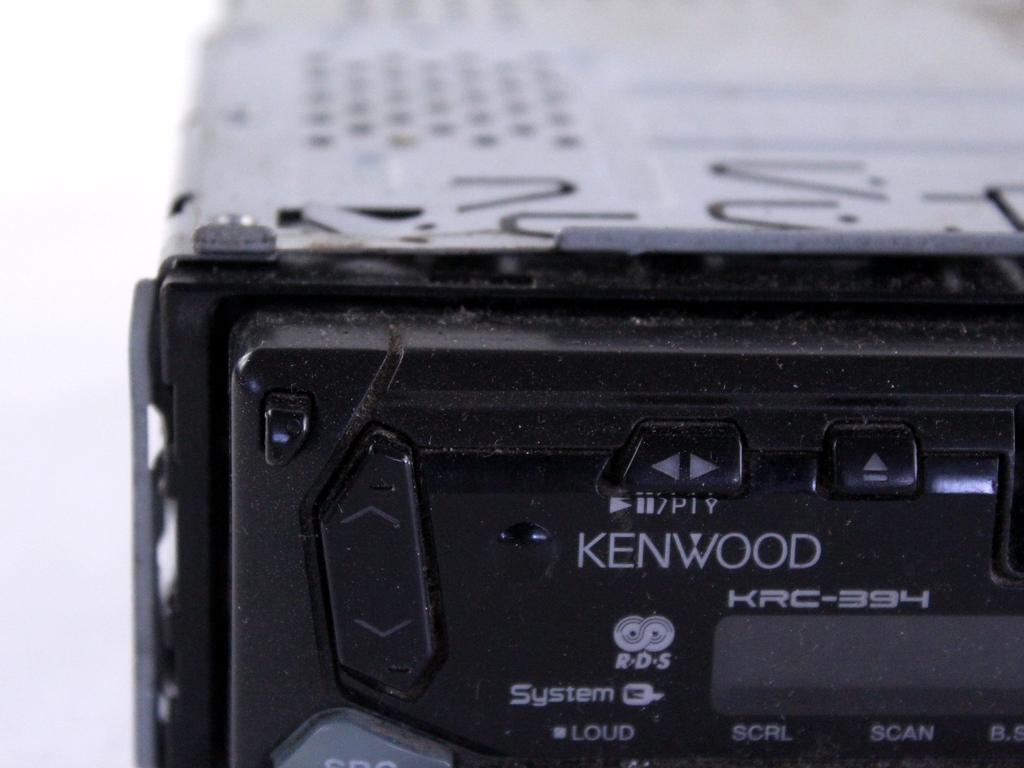 Y36-3702-70 AUTORADIO AFTERMARKET KENWOOD CITROEN XSARA PICASSO 1.6 B 80KW 5M 5P (2006) RICAMBIO USATO (NON FORNIAMO CODICE AUTORADIO, MA SOLO NUMERO DI TELAIO VEICOLO) KRC-394