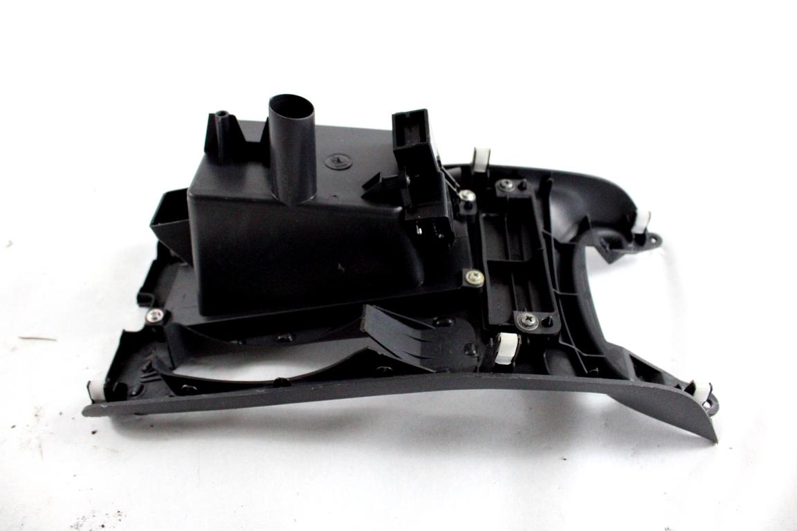 58805-05010 CASSETTO PORTAOGGETTI CRUSCOTTO TOYOTA AVENSIS SW 2.2 D 110KW 6M 5P (2008) RICAMBIO USATO