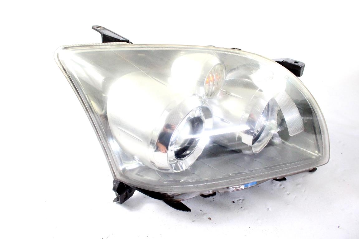 8113005240 FARO FANALE ANTERIORE DESTRO TOYOTA AVENSIS SW 2.2 D 110KW 6M 5P (2008) RICAMBIO USATO