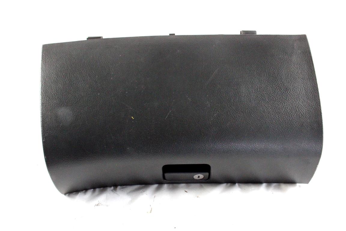 55550-05070 CASSETTO PORTAOGGETTI CRUSCOTTO LATO DESTRO TOYOTA AVENSIS SW 2.2 D 110KW 6M 5P (2008) RICAMBIO USATO