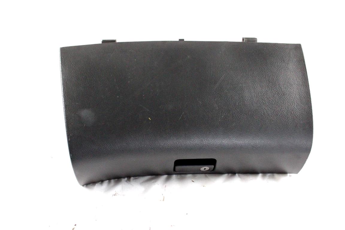 55550-05070 CASSETTO PORTAOGGETTI CRUSCOTTO LATO DESTRO TOYOTA AVENSIS SW 2.2 D 110KW 6M 5P (2008) RICAMBIO USATO