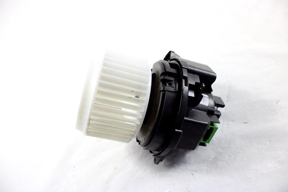 278605796R MOTORINO VENTOLA VENTILAZIONE ABIATCOLO DACIA SANDERO 1.0 B 67KW AUT 5P (2023) RICAMBIO USATO