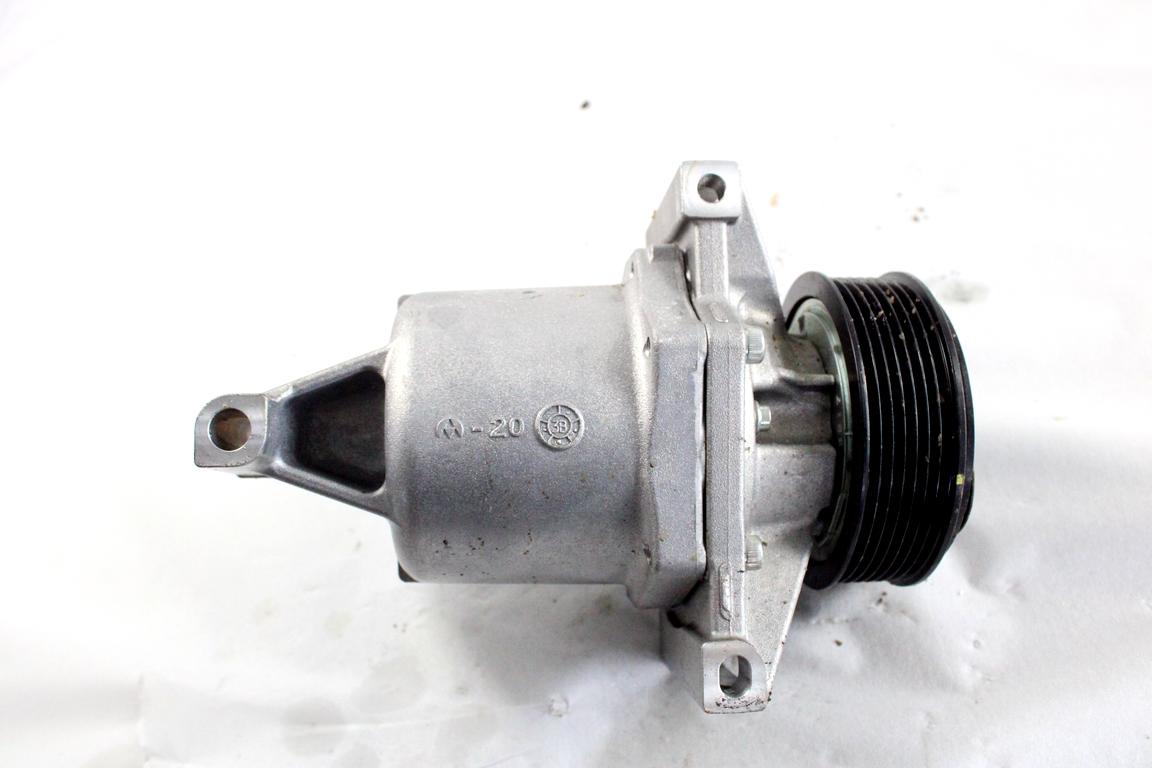 926008469R COMPRESSORE CLIMATIZZATORE CLIMA A/C DACIA SANDERO 1.0 B 67KW AUT 5P (2023) RICAMBIO USATO