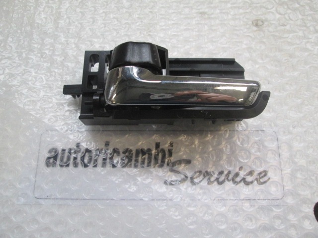 NOTRANJA KLJUKA  OEM N. 71743444 ORIGINAL REZERVNI DEL FIAT SEDICI FY (2006 - 4/2009) DIESEL LETNIK 2008