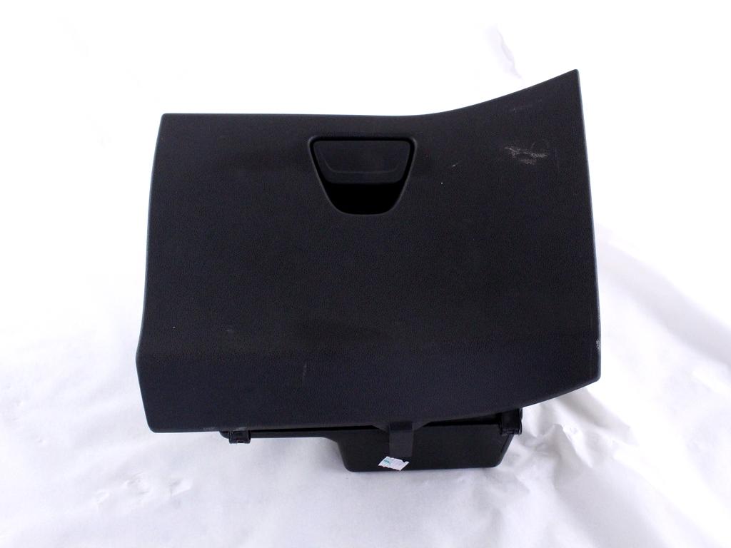 8A61-A06010-AE CASSETTO PORTAOGGETTI CRUSCOTTO LATO DESTRO FORD FIESTA 1.5 D 55KW 5M 5P (2014) RICAMBIO USATO