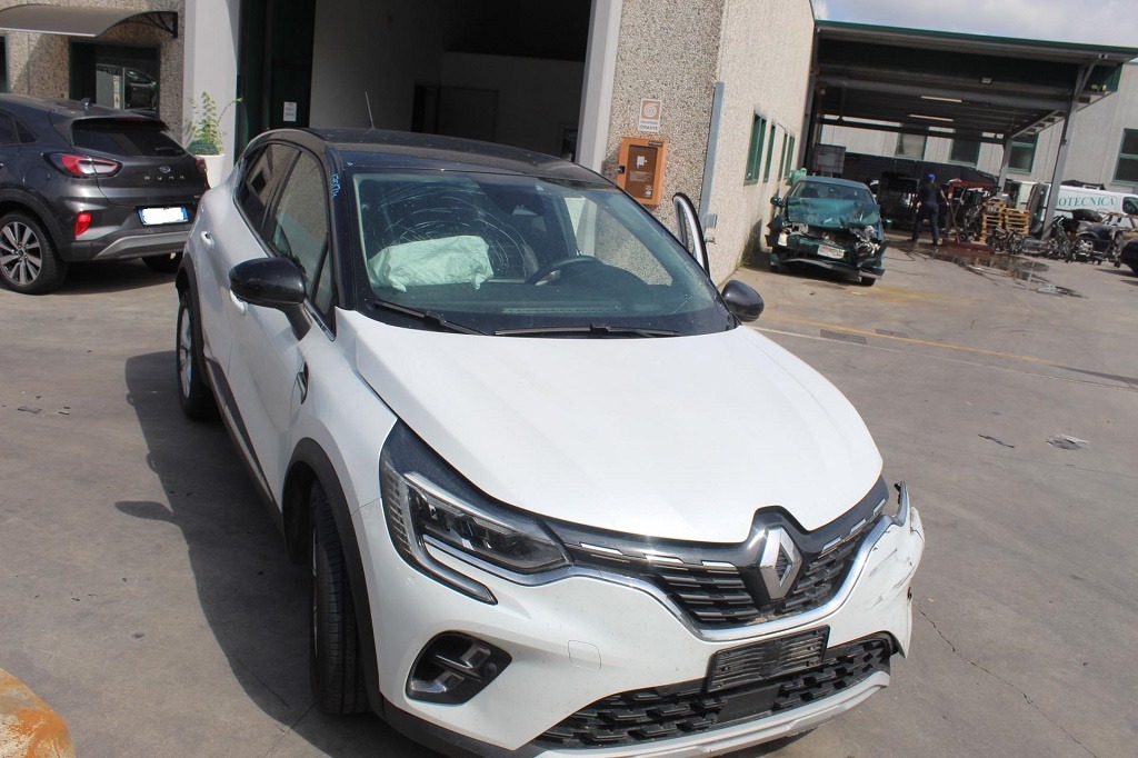 RENAULT CAPTUR 1.0 G 74KW 6M 5P (2021) RICAMBI IN MAGAZZINO