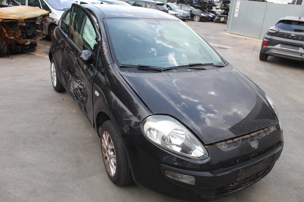 FIAT PUNTO EVO 1.2 B 51KW 5M 3P (2011) RICAMBI USATI AUTO IN PIAZZALE