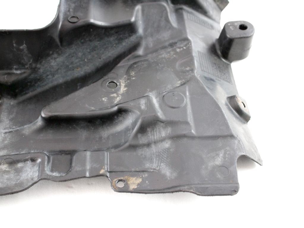 51757185169 PARATIA RIVESTIMENTO PIANTONE STERZO LATO SINISTRO BMW SERIE 5 518D F10 LCI 2.0 D 110KW AUT 4P (2014) RICAMBIO USATO 