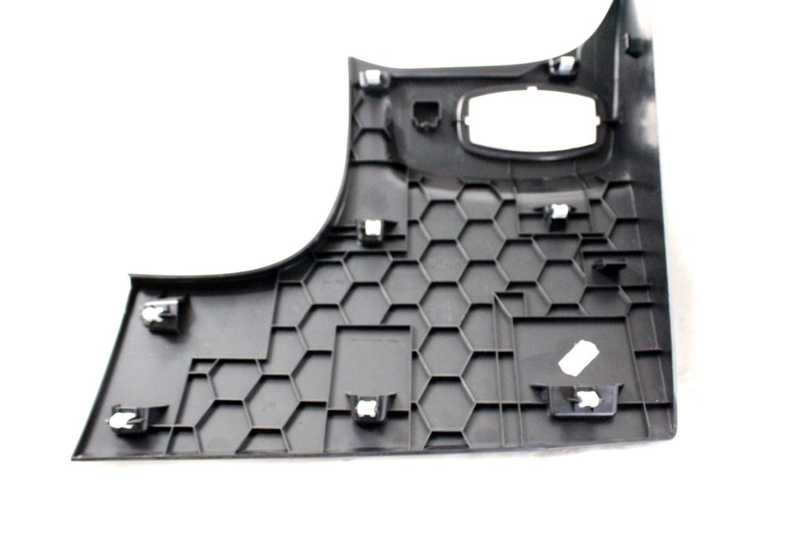 L1TB-S04317-ABW RIVESTIMENTO INFERIORE CRUSCOTTO LATO SINISTRO FORD PUMA 1.0 I 92KW AUT 5P (2022) RICAMBIO USATO