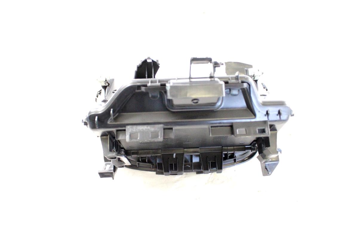 L1TB-S044C82-CFW CASSETTO PORTAOGGETTI CRUSCOTTO CENTRALE PARTE INFERIORE FORD PUMA 1.0 I 92KW AUT 5P (2022) RICAMBIO USATO