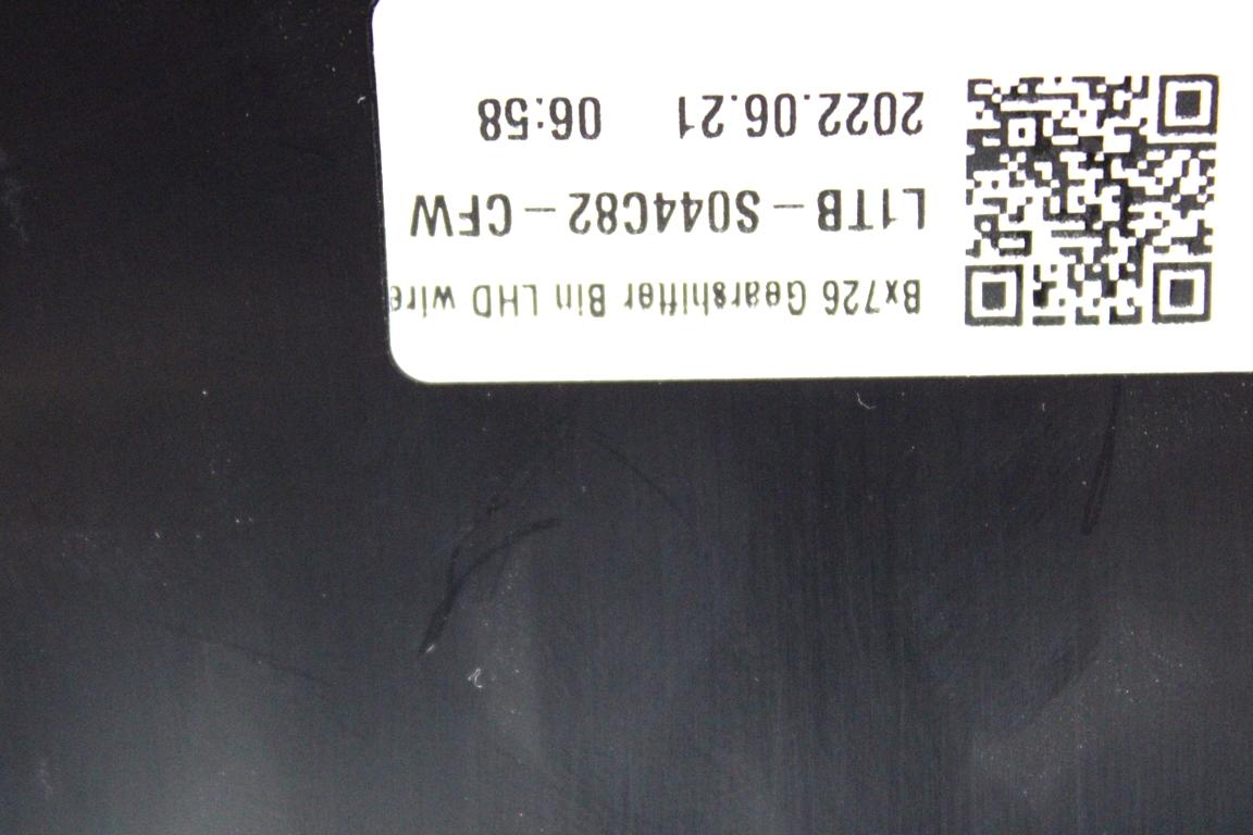 L1TB-S044C82-CFW CASSETTO PORTAOGGETTI CRUSCOTTO CENTRALE PARTE INFERIORE FORD PUMA 1.0 I 92KW AUT 5P (2022) RICAMBIO USATO