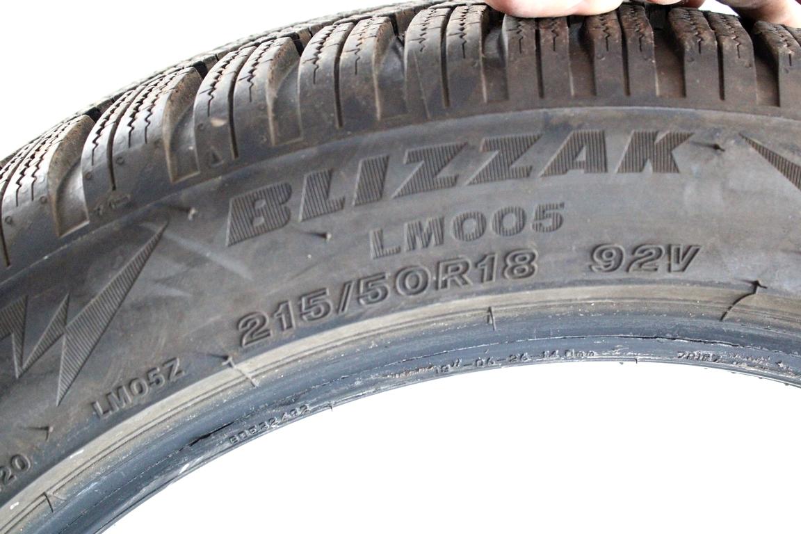 215/50 R18 92V BRIDGESTONE BLIZZAK LM005 8.69MM A3922 PNEUMATICI INVERNALI M+S (QUANTITA' 2 GOMME)