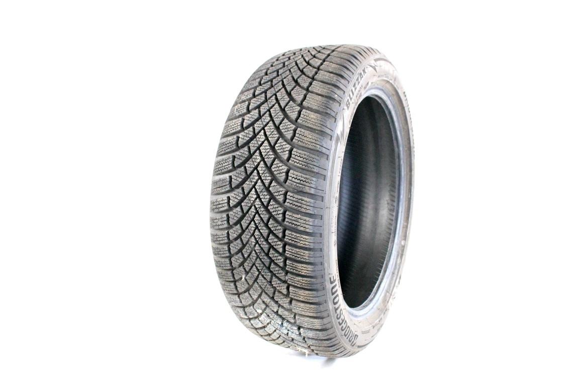 215/50 R18 92V BRIDGESTONE BLIZZAK LM005 8.69MM A3922 PNEUMATICI INVERNALI M+S (QUANTITA' 1 GOMMA)