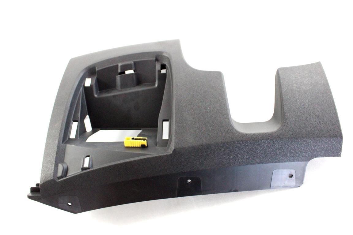 689215806R RIVESTIMENTO INFERIORE CRUSCOTTO LATO SINISTRO RENAULT CLIO SW 1.5 D 66KW 5M 5P (2018) RICAMBIO USATO