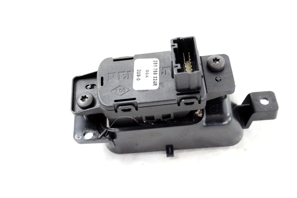 251758324R COMANDO INTERRUTTORE FRENO DI STAZIONAMENTO A MANO ELETTRICO RENAULT CAPTUR 1.0 G 74KW 6M 5P (2021) RICAMBIO USATO