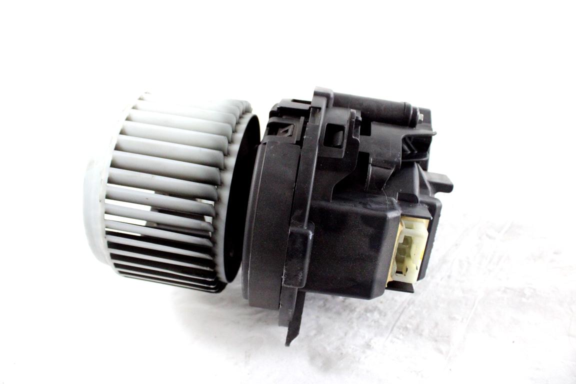 272104788R MOTORINO VENTOLA VENTILAZIONE ABITACOLO RENAULT CAPTUR 1.0 G 74KW 6M 5P (2021) RICAMBIO USATO