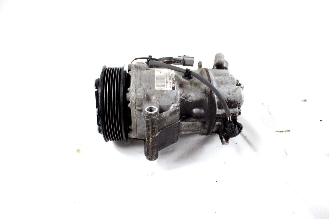 926002888R COMPRESSORE CLIMATIZZATORE CLIMA A/C RENAULT CAPTUR 1.0 G 74KW 6M 5P (2021) RICAMBIO USATO