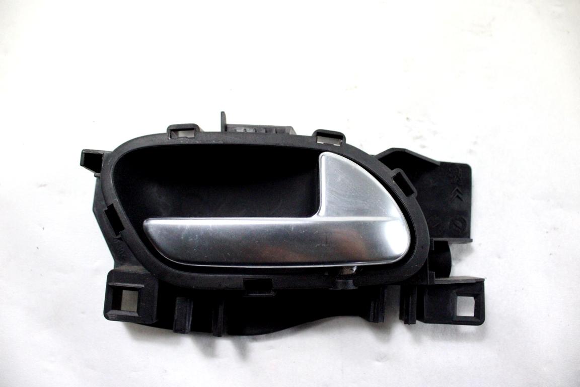 9683446577 MANIGLIA INTERNA PORTA ANTERIORE DESTRA CITROEN C3 1.4 G 70KW 5M 5P (2013) RICAMBIO USATO