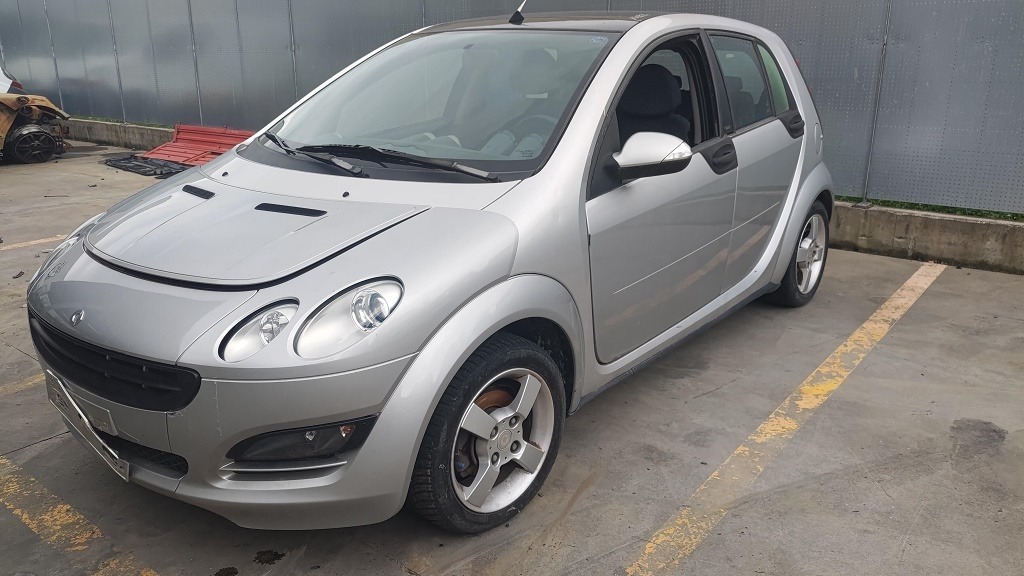 SMART FORFOUR 1.1 B 55KW 5M 5P (2005) RICAMBI USATI AUTO IN PIAZZALE 