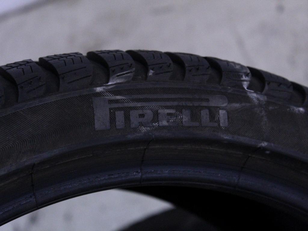 255/35 R19 96H PIRELLI SOTTOZERO 3 8,67MM A2621 A3722 PNEUMATICI INVERNALI M+S (QUANTITÀ 2 GOMME)