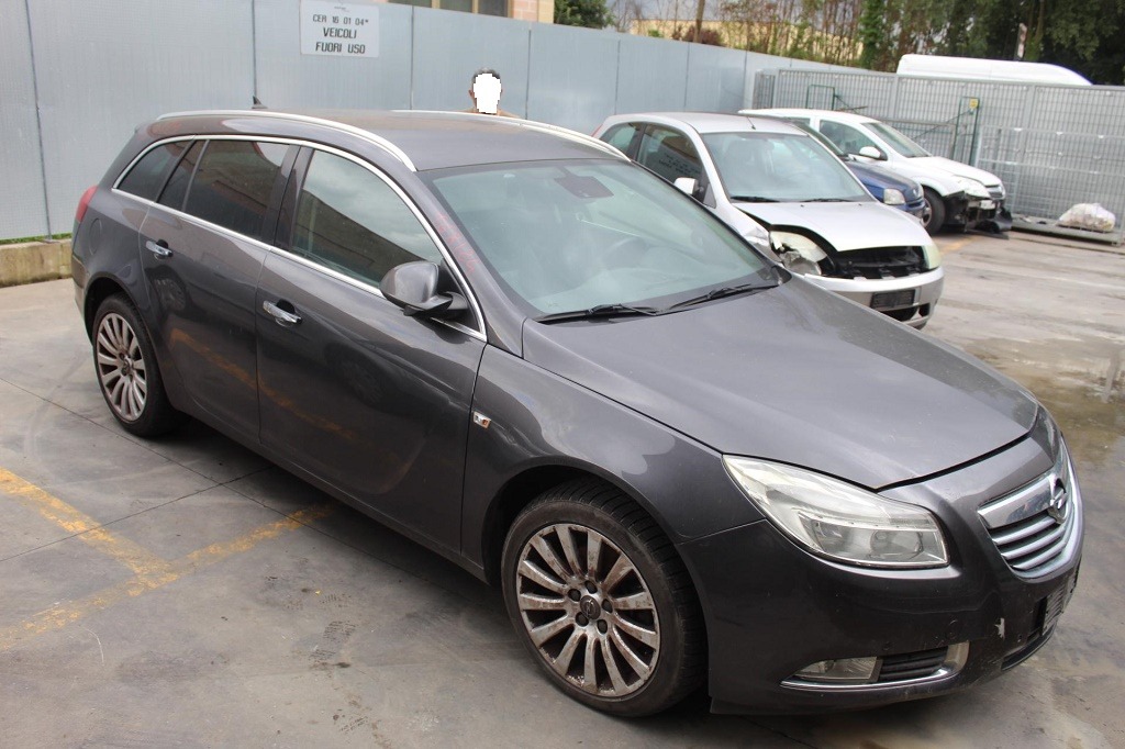 OPEL INSIGNIA A SW 2.0 D 118KW AUT 5P (2011) RICAMBI IN MAGAZZINO