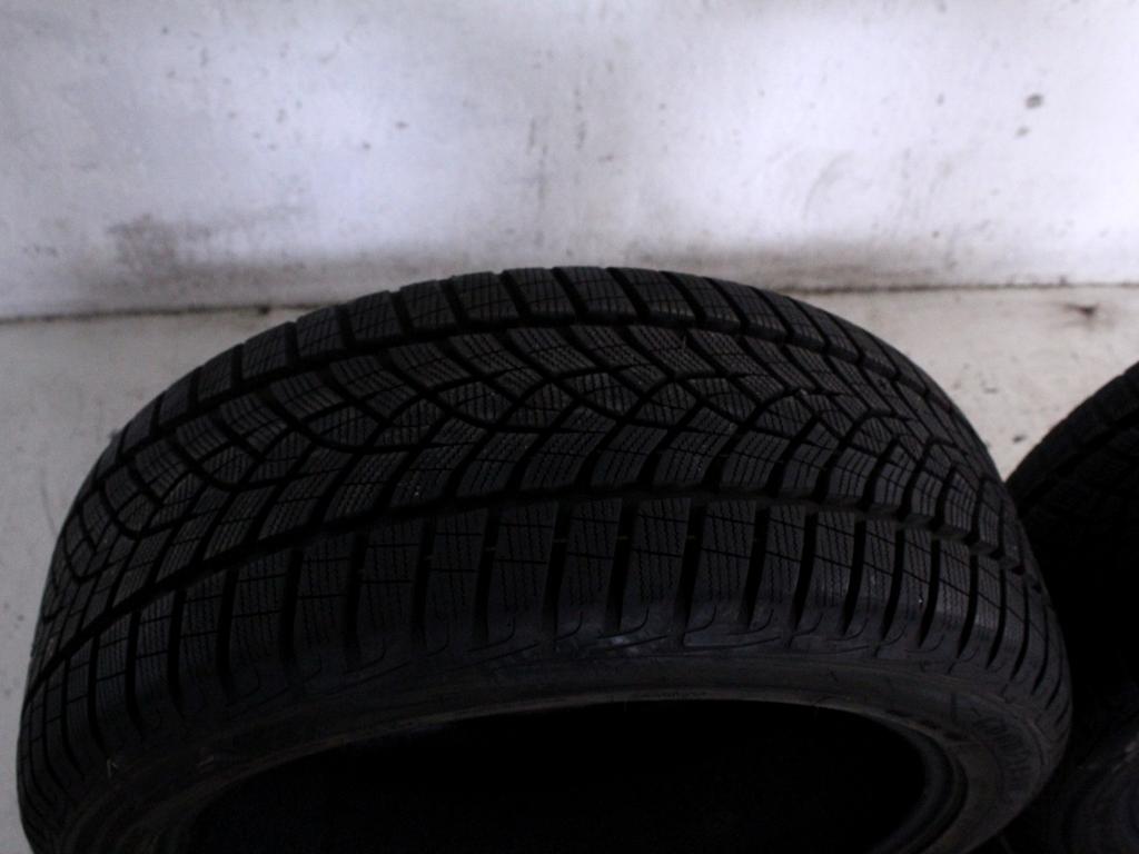 255/45 R20 105V GOODYEAR ULTRAGRIP PERFORMANCE+  9,72MM 9,83MM A3521 PNEUMATICI INVERNALI M+S (QUANTITA' 4 GOMME)