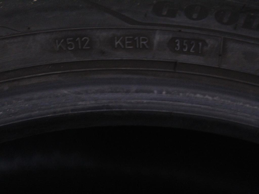 255/45 R20 105V GOODYEAR ULTRAGRIP PERFORMANCE+  9,72MM 9,83MM A3521 PNEUMATICI INVERNALI M+S (QUANTITA' 4 GOMME)