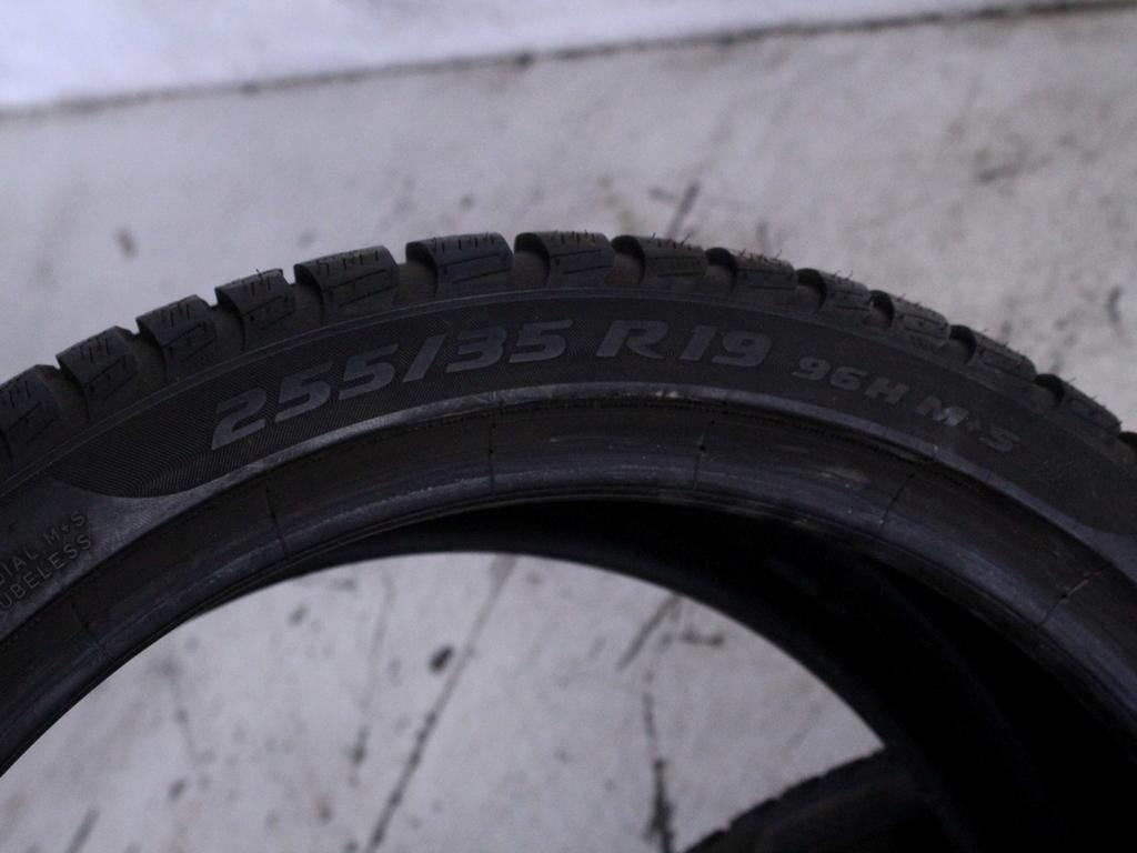 255/35 R19 96H PIRELLI SOTTOZERO 3 7,32MM A2621 PNEUMATICI INVERNALI M+S (QUANTITÀ 2 GOMME)