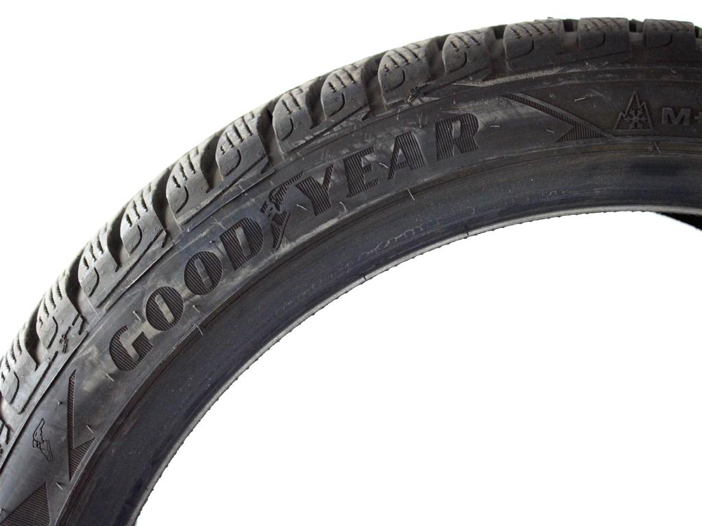 225/40 R18 92V GOODYEAR ULTRAGRIP PERFORMANCE+ 7,99MM 7,32MM 8,34MM 8,42MM A2817 PNEUMATICI INVERNALI M+S (QUANTITA' 4 GOMME)