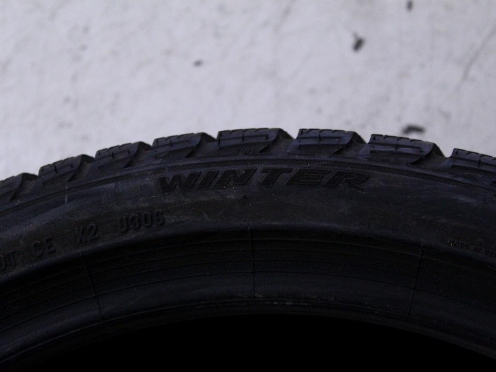 225/40 R19 93H PIRELLI WINTER SOTTOZERO 3 7,83MM A2722 PNEUMATICI INVERNALI M+S (QUANTITÀ 2 GOMME) RUNFLAT