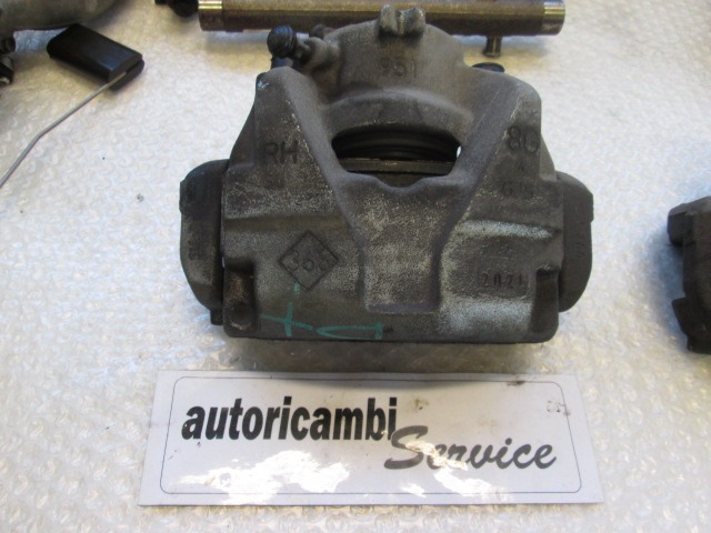 SPREDNJE DESNE ZAVORNE CELJUSTI  OEM N. 410018218R ORIGINAL REZERVNI DEL RENAULT MEGANE MK3 BZ0/1 B3 DZ0/1 KZ0/1 BER/SPORTOUR/ESTATE (2009 - 2015) DIESEL LETNIK 2009