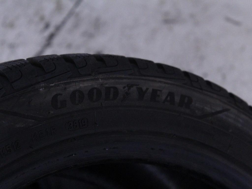 255/45 R20 105V GOODYEAR ULTRAGRIP PERFORMANCE+ 8,53MM A3819 PNEUMATICI INVERNALI M+S (QUANTITA' 4 GOMME)