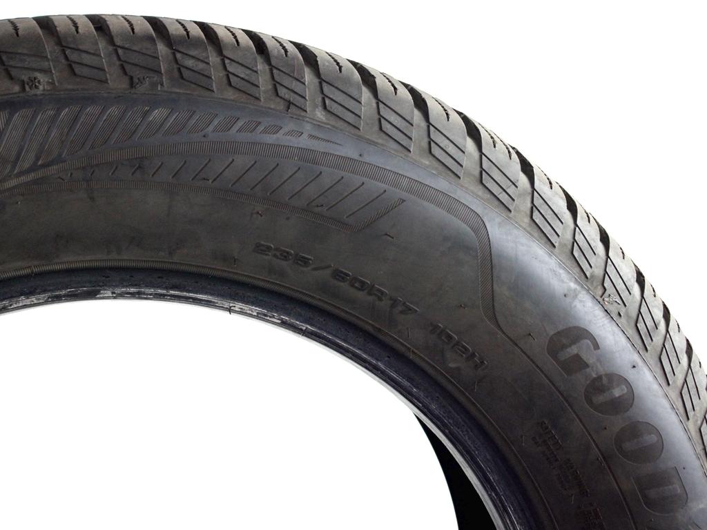 235/60 R17 102H GOODYEAR VECTOR 4 SEASON SUV 7,12MM 7,80MM A2420 PNEUMATICI QUATTRO STAGIONI M+S (QUANTITA' 2 GOMME)