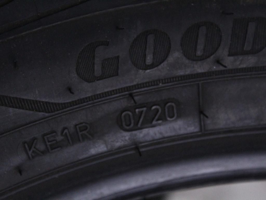 255/45 R20 105V GOODYEAR ULTRAGRIP PERFORMANCE+ 8,29MM A0720 PNEUMATICI INVERNALI M+S (QUANTITA' 4 GOMME)