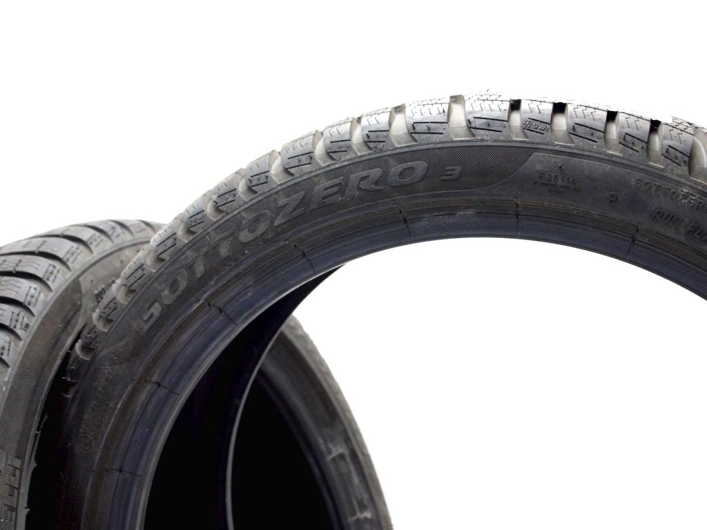 255/35 R19 96H PIRELLI SOTTOZERO 3 7,86MM 8,30MM 7,72MM 7,67MM A3222 PNEUMATICI INVERNALI M+S (QUANTITÀ 4 GOMME)