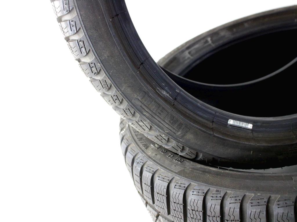 255/35 R19 96H PIRELLI SOTTOZERO 3 7,86MM 8,30MM 7,72MM 7,67MM A3222 PNEUMATICI INVERNALI M+S (QUANTITÀ 4 GOMME)